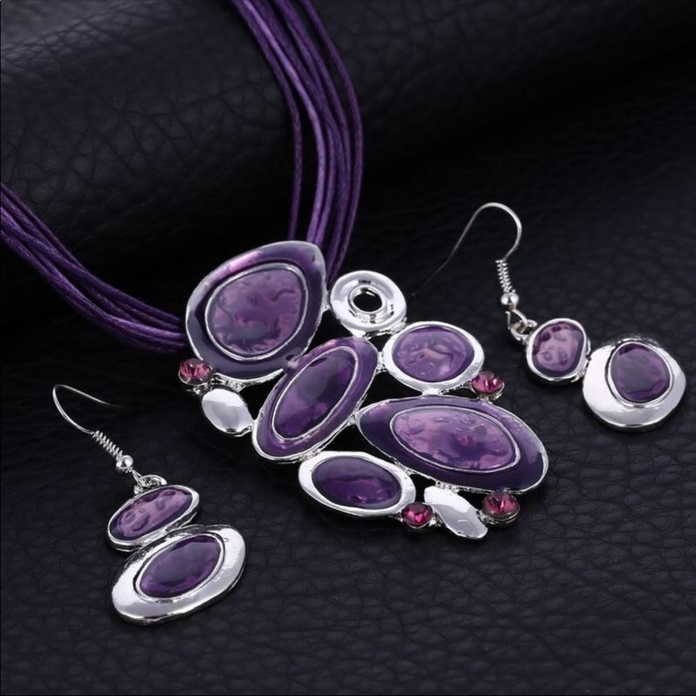Leather Amethyst Necklace & Matching Earrings Set